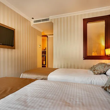 The Hotel 3*