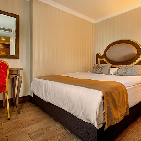 The Hotel 3*